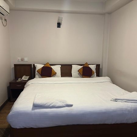 Hotel Everest Nepal Kathmandu Bagian luar foto