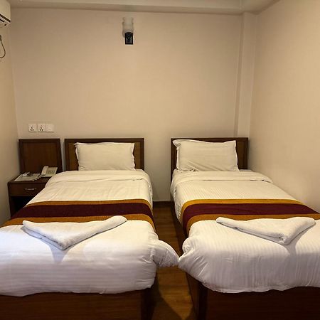 Hotel Everest Nepal Kathmandu Bagian luar foto