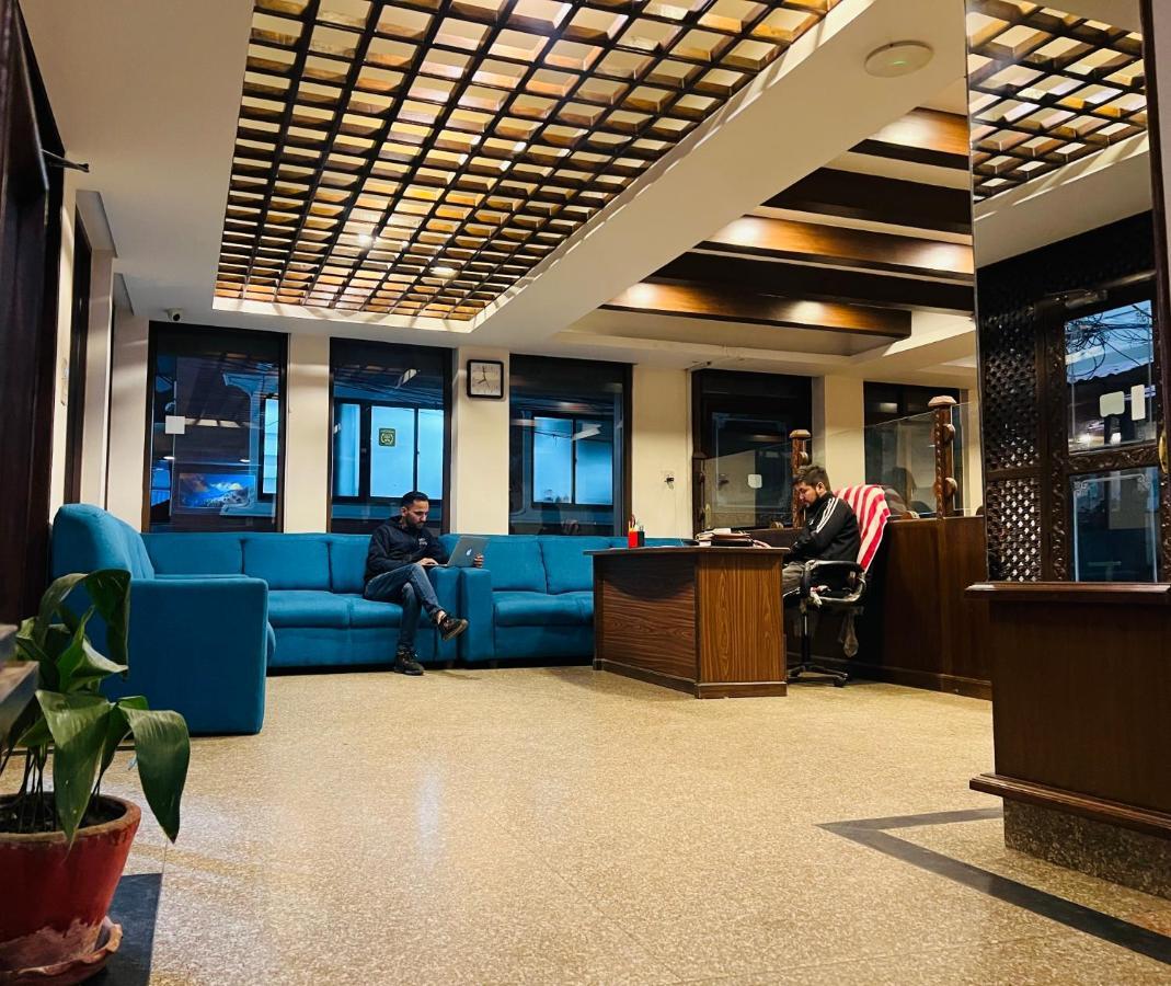 Hotel Everest Nepal Kathmandu Bagian luar foto