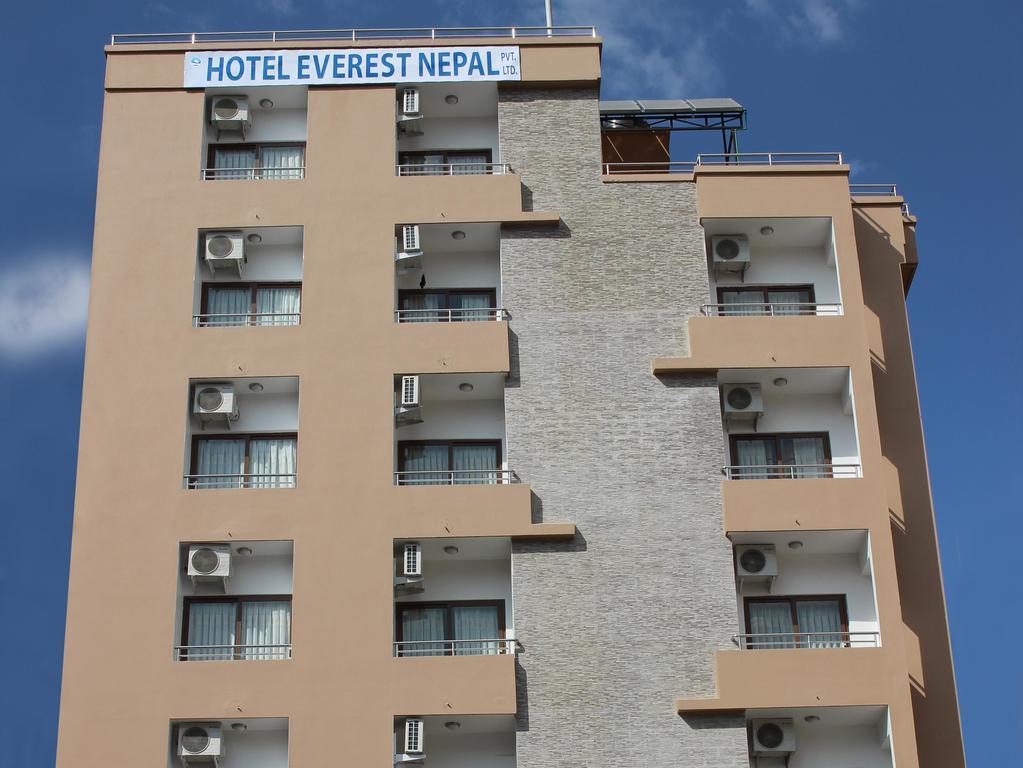 Hotel Everest Nepal Kathmandu Bagian luar foto